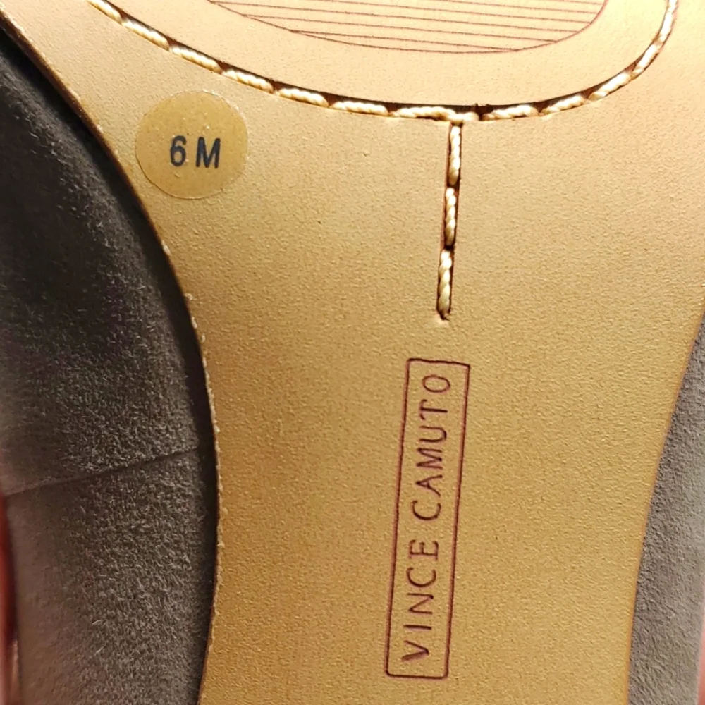 Vince Camuto ISHANI Tuscan Taupe True Suede Pumps NWT 6M